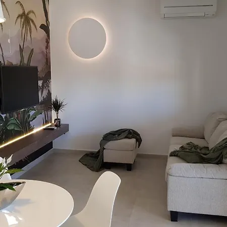 Apartment Cube Vir