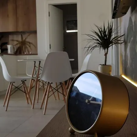 Apartman Cube Vir